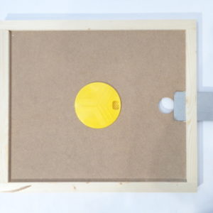 Art.55 Apiscampo rotondo plastica su tavoletta 43x50